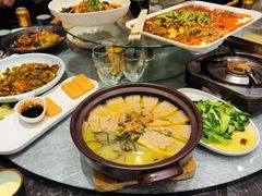 砂锅品碗-甦杏鸡毛店(双流广场店)