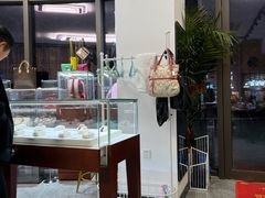 -吉吉吉名品二手奢侈品名表名包回收(静安店)