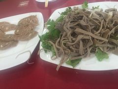 -溢心园香河肉饼总店