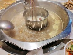 -盛源川香鱼火锅(西小区总店)