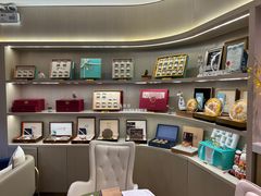 -燕庭·纯燕窝·甜品下午茶(南京西路店)