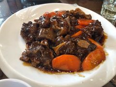 红烧牛尾-民族饭荘(新华大街店)