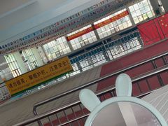 -领晟体育蓝天花园室内游泳馆
