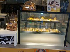 面包甜点陈列柜-麦当劳(世界城广场店)