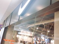 -耐克(恒隆广场店)