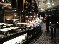 自助取餐区-广州花园酒店-凌璇阁360度高空海鲜自助餐CAROUSEL