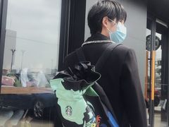 -星巴克(济宁万达广场店)