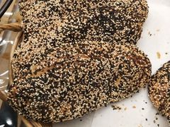 -Dough&Joe团憩(瑞虹天地月亮湾店)