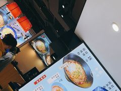 -魔都三兄弟酸辣粉·蘸卤炸串(虹桥万科店)