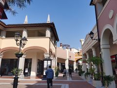 -佛罗伦萨小镇广佛名品奥特莱斯(疏港路店)