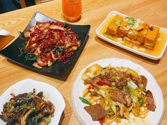 -隔壁老王·家常云南菜(花巷店)