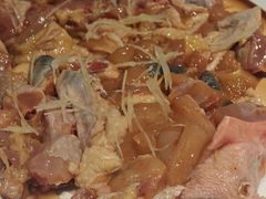 龙门招牌胡须鸡-碗中海·蒸汽海鲜·桑拿鸡(岭南天地店)