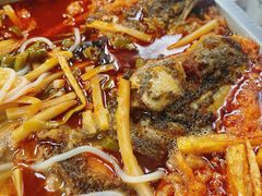 -在巷子里的烤肉店·螺蛳粉烤鱼·牛蛙(和美城店)