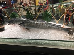 -四海一家自助餐(益田假日广场店)