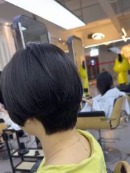 -88潮牌造型烫发·染发