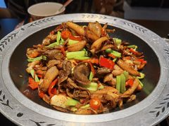 干锅鹿茸菌-知楚•精致湖北菜(武商MALL店)