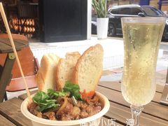 -CowCow其其·牛杂咖啡公司(六运店)