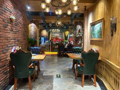 -米德维奇俄式西餐厅(西六道街店)