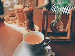 洋甘菊茶-卡普里披萨·牛扒·下午茶