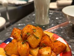 -粉八·云南米线·建水烧烤(常熟路店)