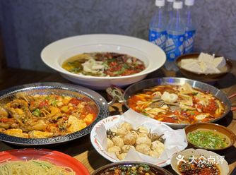 民以食为天，大冬天的晚上就要来一顿又辣又麻的川菜！