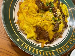 叉烧牛乳炒滑蛋饭-肥韬茶餐厅(南山mini店)