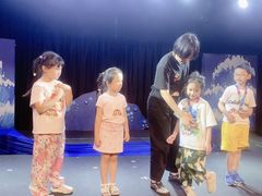 -猴有戏教育戏剧·音乐剧·主持口才·演讲朗诵辩论(环球港华师大校区)