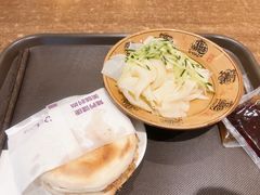 -陕西名小吃(T3航站楼一店)