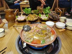 -阿婆情腊排骨火锅(金虹路店)