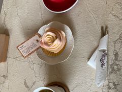 -Me Coffee下午茶艺术空间