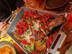 -何师烧烤·小龙虾·江湖川菜·精酿啤酒(中铁西城店)