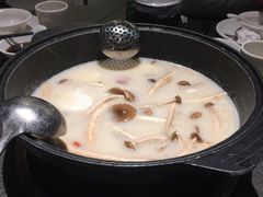 -煲宫猪肚鸡(昆山金鹰国际购物中心店)