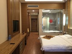 -月坨岛华清月府温泉酒店