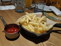-必胜客(百联又一城店)