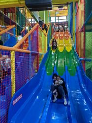 -宝燕乐园(闵行旗舰店)