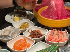-钱小奴海鲜自助黑金店(杭州滨江龙湖店)