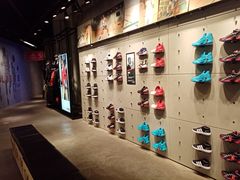 -adidas(印象城购物中心店)