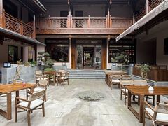 -华冠悠岚·庭院餐厅(青城后山店)