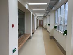 -上海电子工业学校-停车场