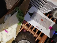 -老牌坊云南鱼豆花火锅(哈西万达店)