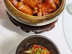 青岩古镇卤猪脚-泉味道贵州厨房(三里河店)