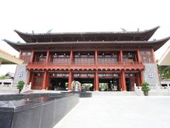 皇冠假日-三亚亚龙湾雅高美爵酒店