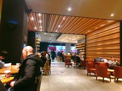 大堂-星巴克臻选(郑州国贸360广场店)