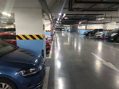-澳门中心-办公楼地下停车场