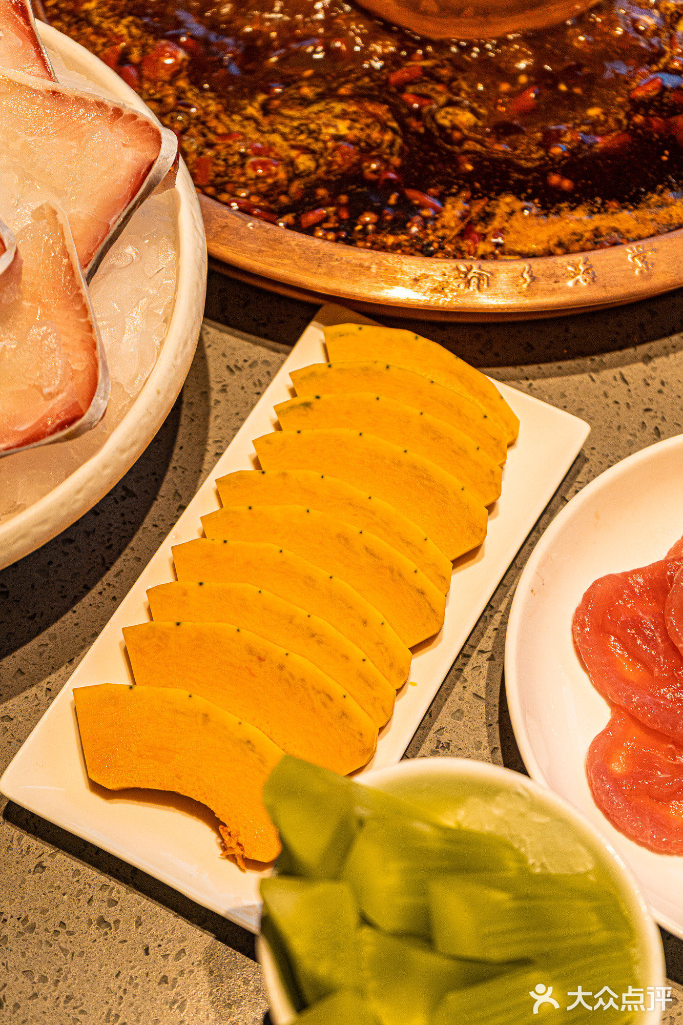 重庆探店！春天怎么能少的了美味的火锅