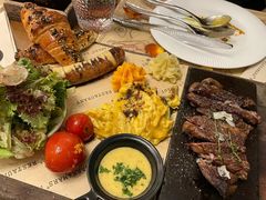 -Mark&Mars Restaurant