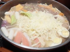 -辛明堂洞韩式芝士年糕火锅(万达店)