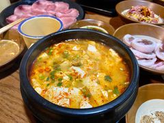 嫩豆腐汤-喝丢一只鞋·东北烤肉·烧烤·铜火锅(江宁店)