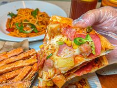 -必胜客(WOW中心城店)