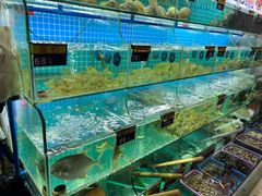 -覃记海鲜美食餐厅